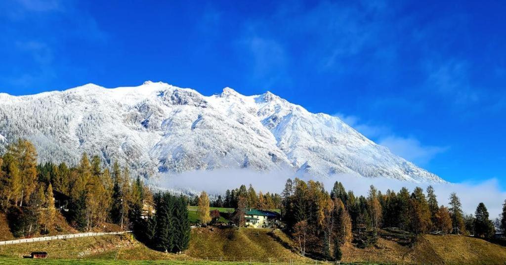 Alpenchalet Im Leutaschtal Bagian luar foto